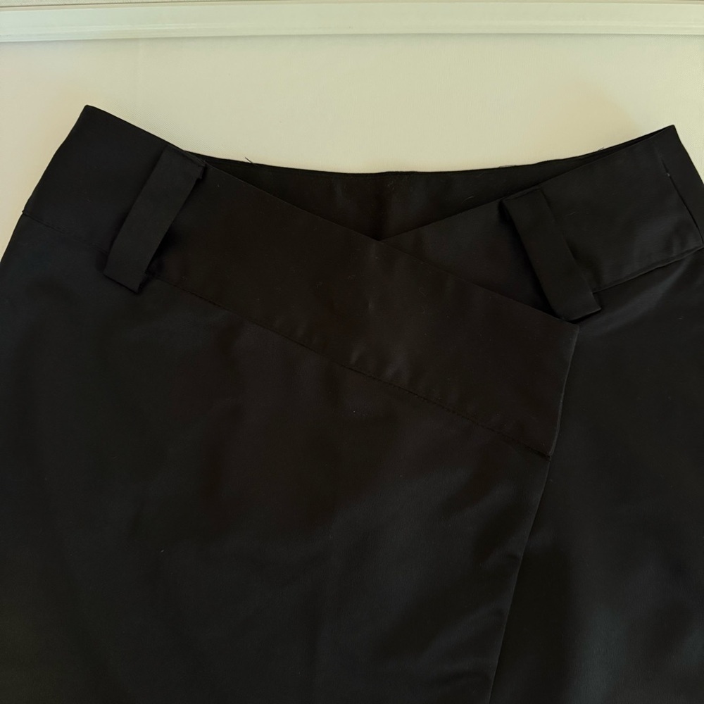 Superdown Alana Mini Skirt Elegant Black Women's never worn! - Picture 9 of 15